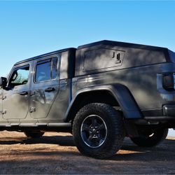 KK Slant Back Topper for Jeep Gladiator