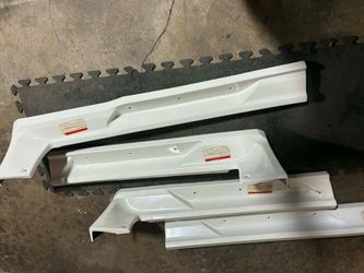 Lund 1992 Chevy Suburban Side Skirts