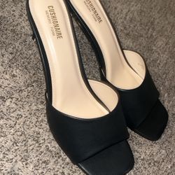 Women’s Black Heels 