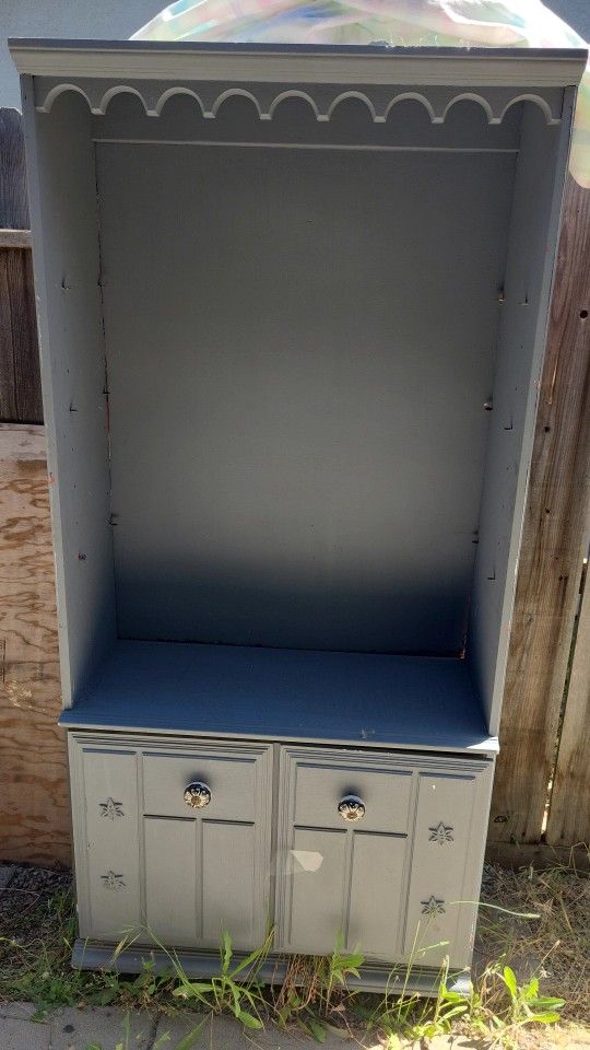 Bookcase , 75"x 35x 13.5. $35
