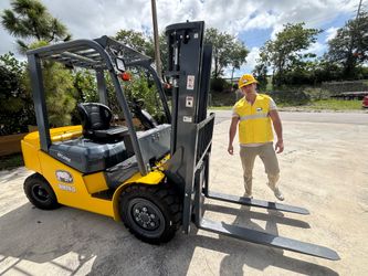 Montacargas Eléctricos RHINO RFL300E - El Tesla de los Montacargas