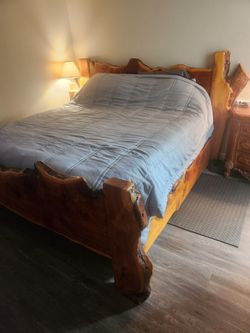 Rustic wood king bed