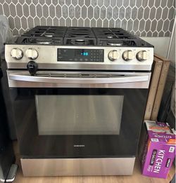 Samsung 30" Gas Range Oven