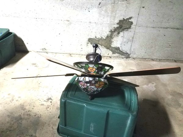 Tiffany Style Ceiling Fan Light For Sale In Maple Valley Wa Offerup