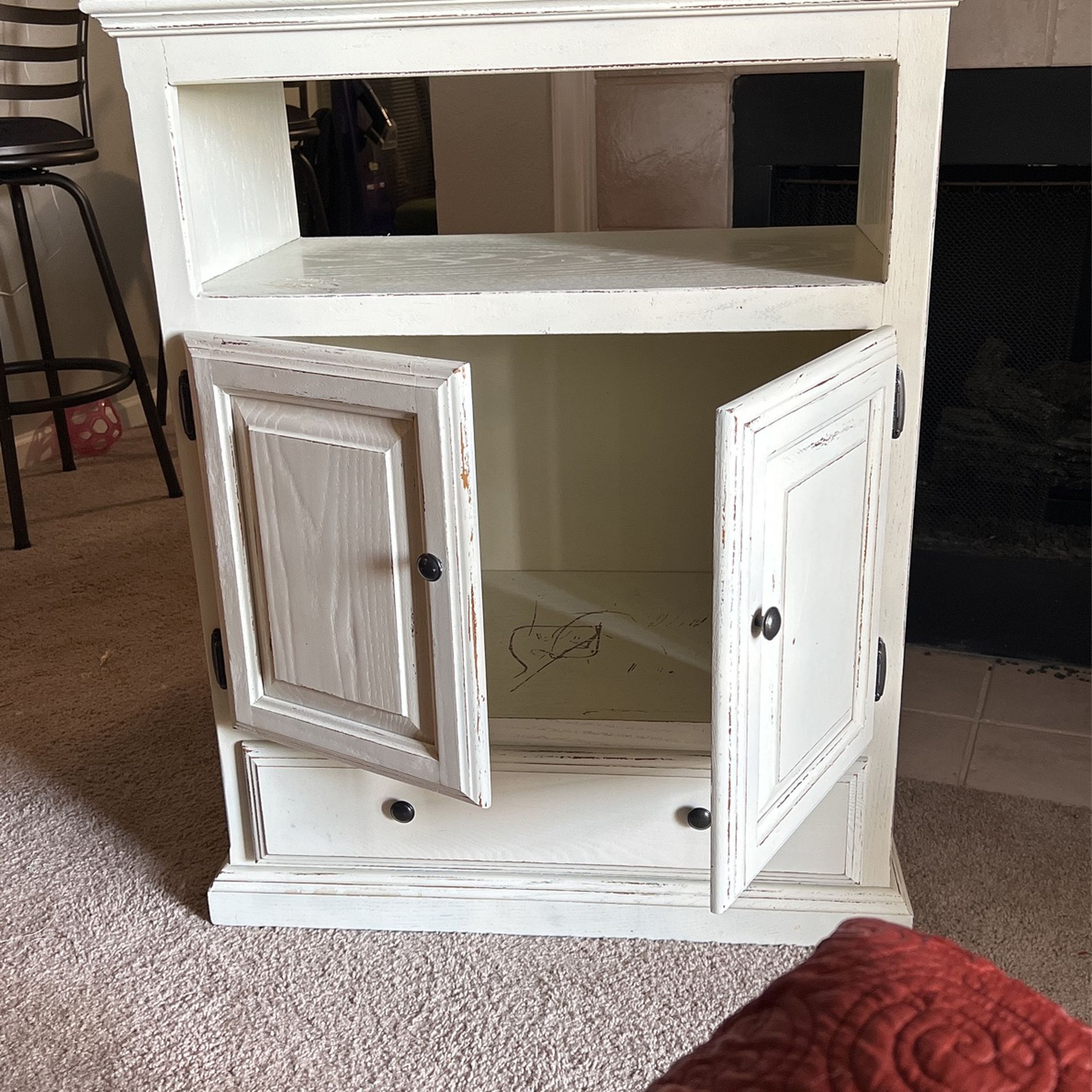 TV Stand/Side Table? for Sale in Westfield, IN OfferUp