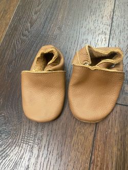 Girls brown moccasins size 9/12 months by Mejale