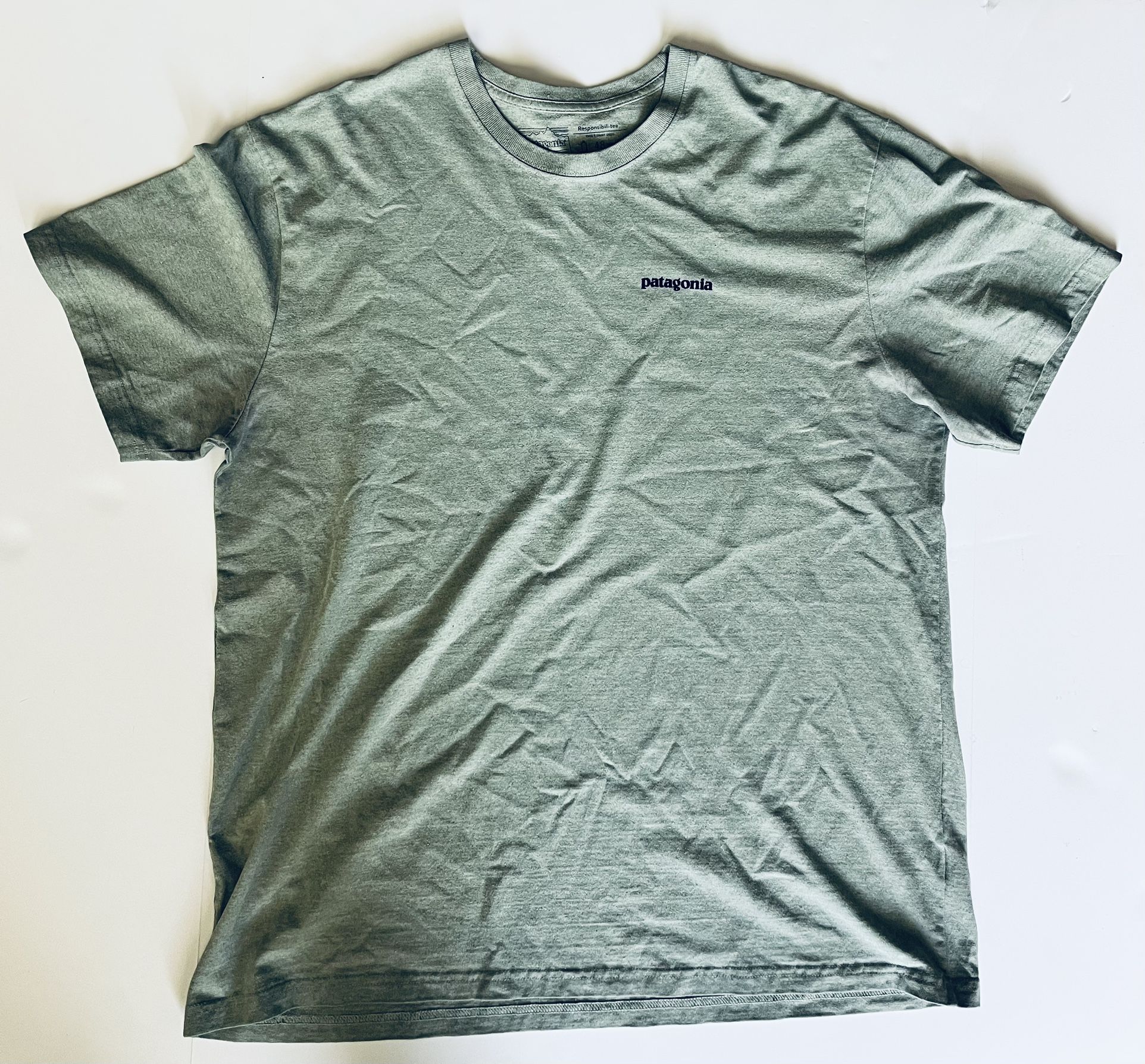 Patagonia Short Sleeve Responsibili Tee Pullover Green Bison. Mens Size XL