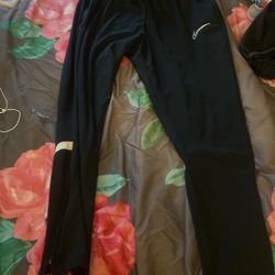 Black Nike Pants Medium 30$