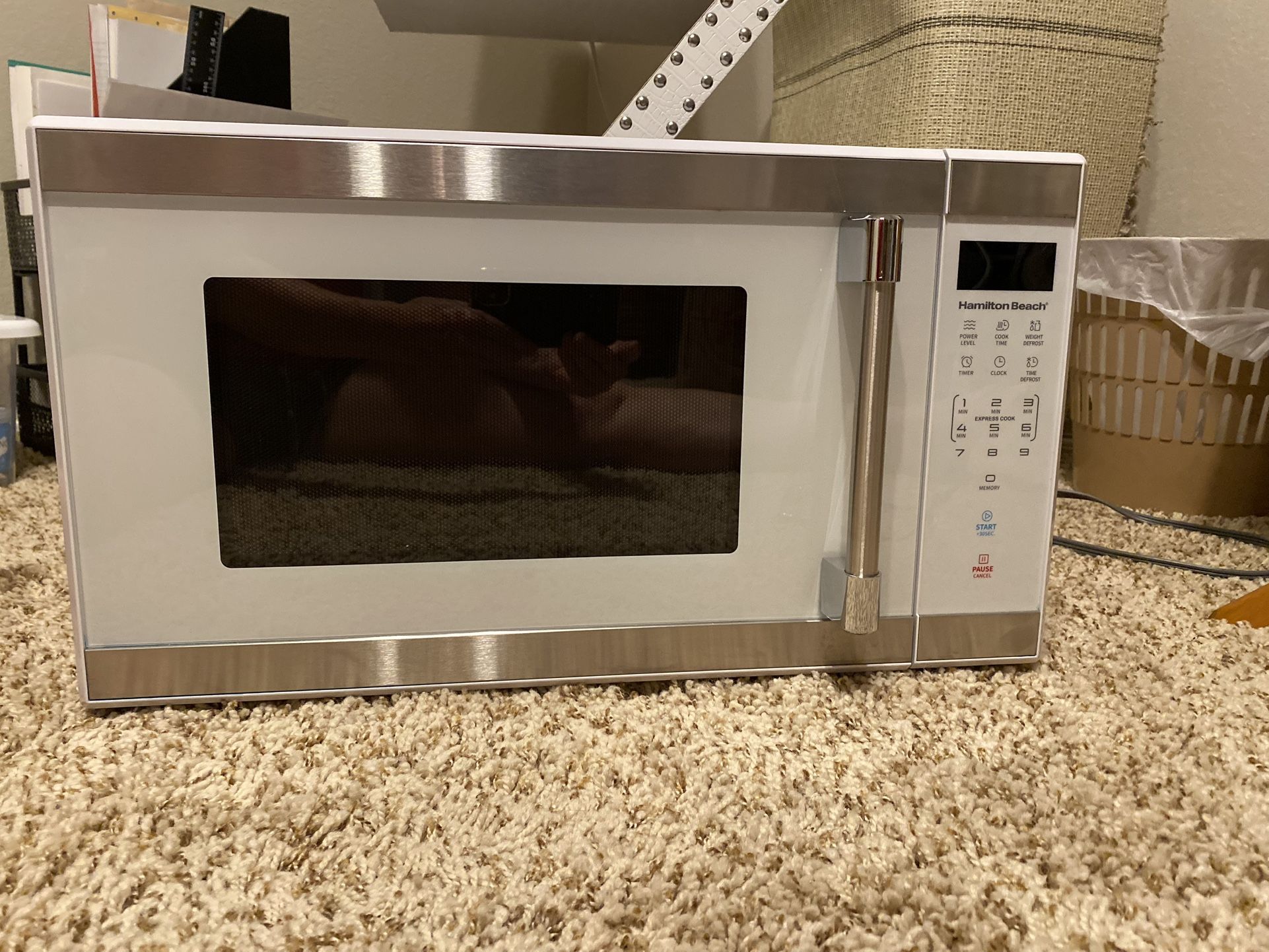 Hamilton Beach 1000 Watt Microwave