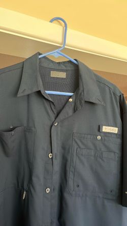 Columbia Omni shade large shirt