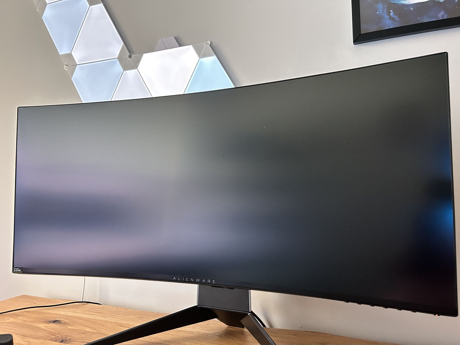 U Alienware Ultrawide 34” Curved Gaming Monitor – G-SYNC, 120Hz