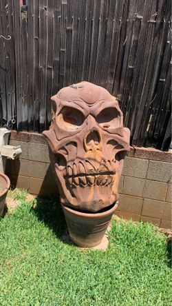 Halloween yard decor - movie grade quality - made to last, styrofoam composite