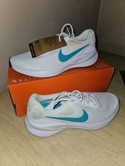 Nike Revolution