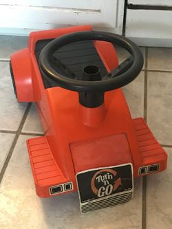Vintage 1974 Tomy Turn’Go Riding Kids Toy USA Made Patent Pending