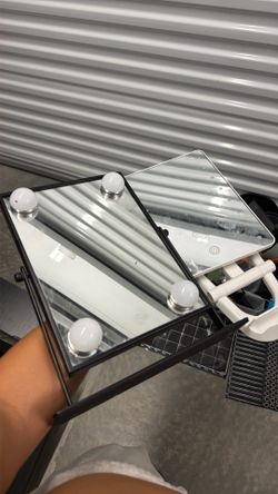 makeup mirror