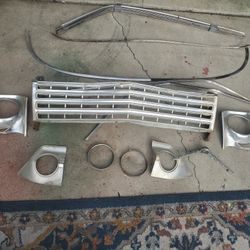 62 Impala Parts Package Deal Grill  Headlight Bezels  Exterior Trim  Ect See Pictures 