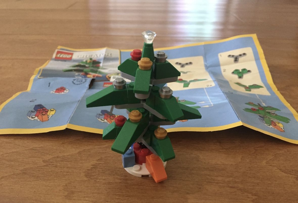 Lego Christmas tree with all the pieces.