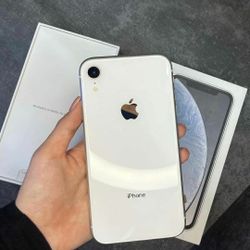 iPhone xr 64GB Unlocked 