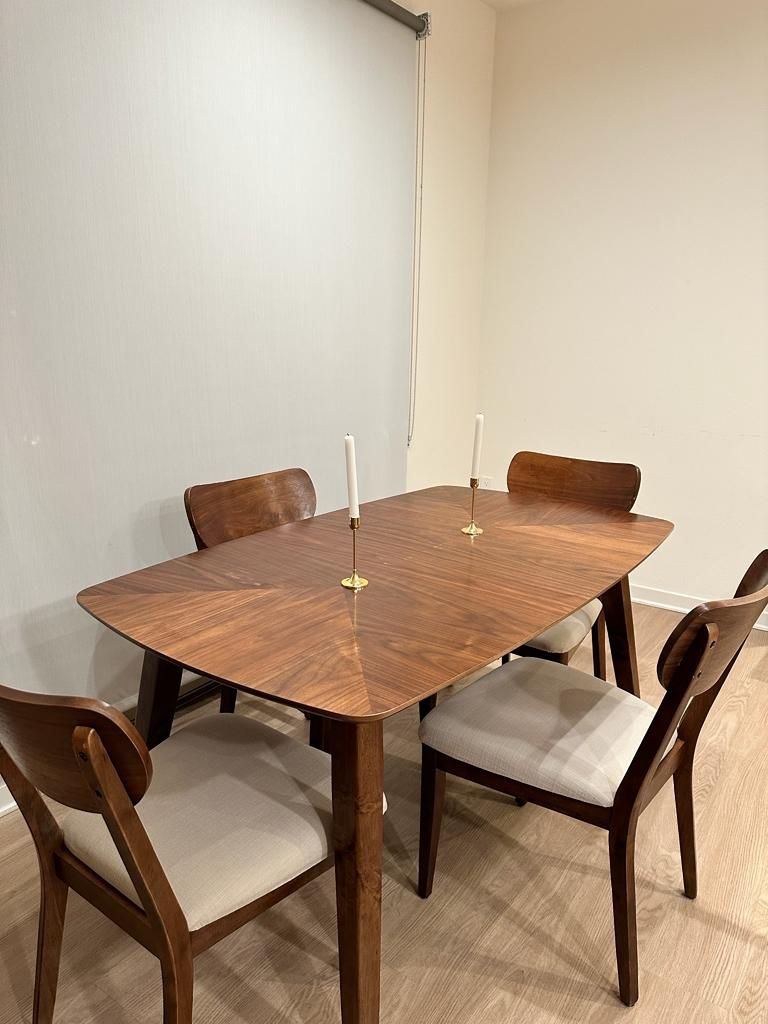 Dining Table With 3 Chairs