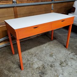 Free Table Desk With 2 Drawers