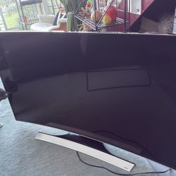 Samsung 55” Smart TV UHD – Great Condition!