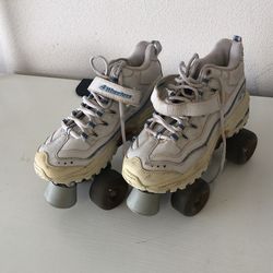 sketcher roller skates size 6