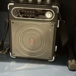 Karaoke machine 