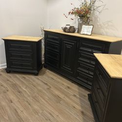 Long Dresser & 2 Nightstands 