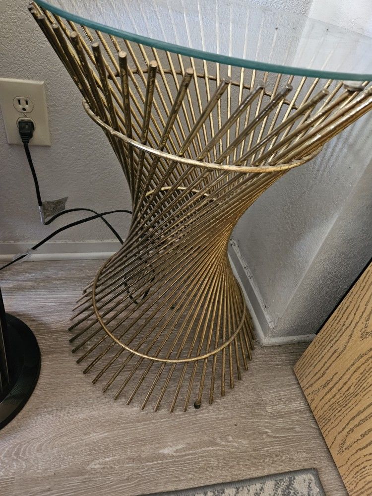 Beautiful End Table stainless Steel Havey