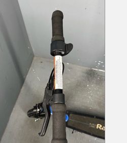 Black label razor