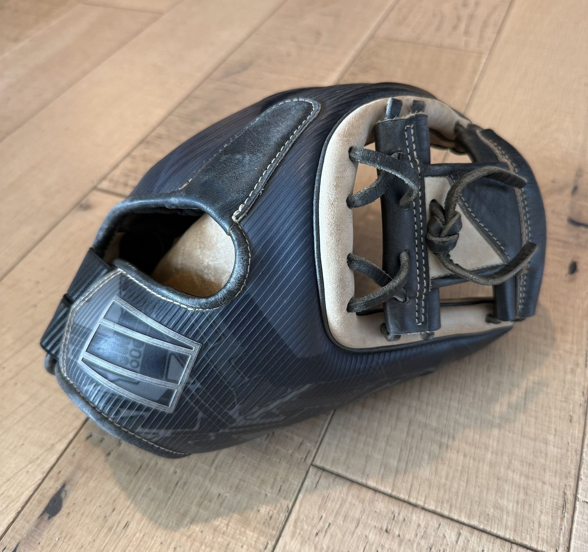 Rawlings REV1X Baseball Glove 11.5 204-2XCN Right Hand Throw rev204 RHT