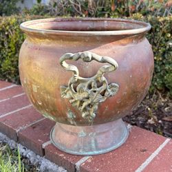 Vintage flowerpot copper brass handles, plant pot, Mid Century copper Ornate Centerpiece Urn Vessel Collectible Retro Antique Planter 