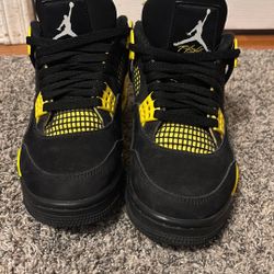 Jordan 4 Retro Yellow Thunders