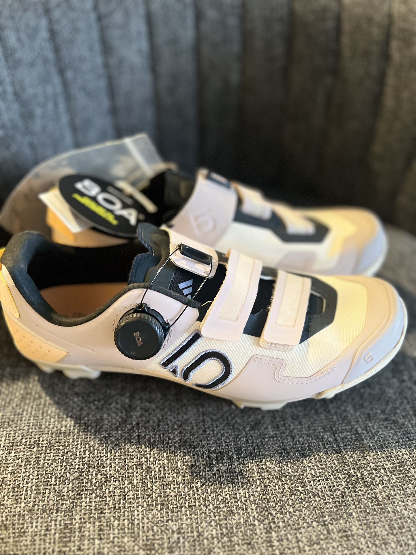 BRAND NEW!!!! Kestrel BOA Mountain Bike Shoe - Women's Size 8 US
