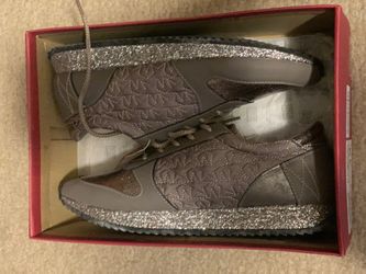 Gioseppo Low-tops Sneakers / Brand New