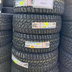 285/70/17 Falken Wildpeak AT4w 4 New Tires / Set De 4 Llantas Nuevas