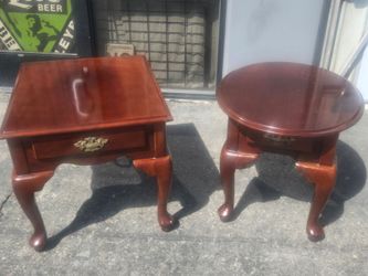 Queen Anne Cherry Wood End Tables Set of 2