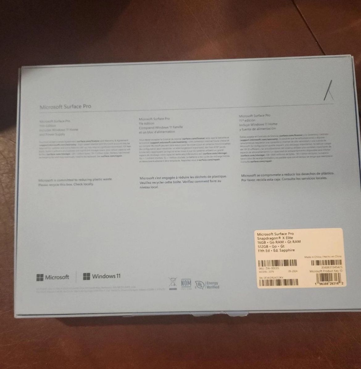 Microsoft surface pro copilot + PC 13” Oled snapdragon X elite 16gb 512gb 11th edition 