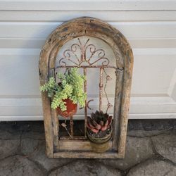 Succulent Wall Hanging - Maybe Vintage?