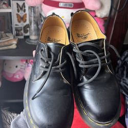 Dr martens size 6