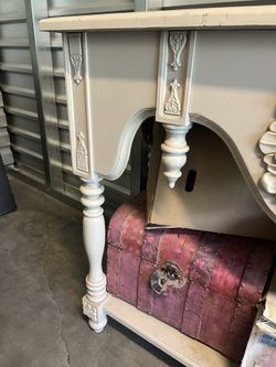 Entry Table Antique 