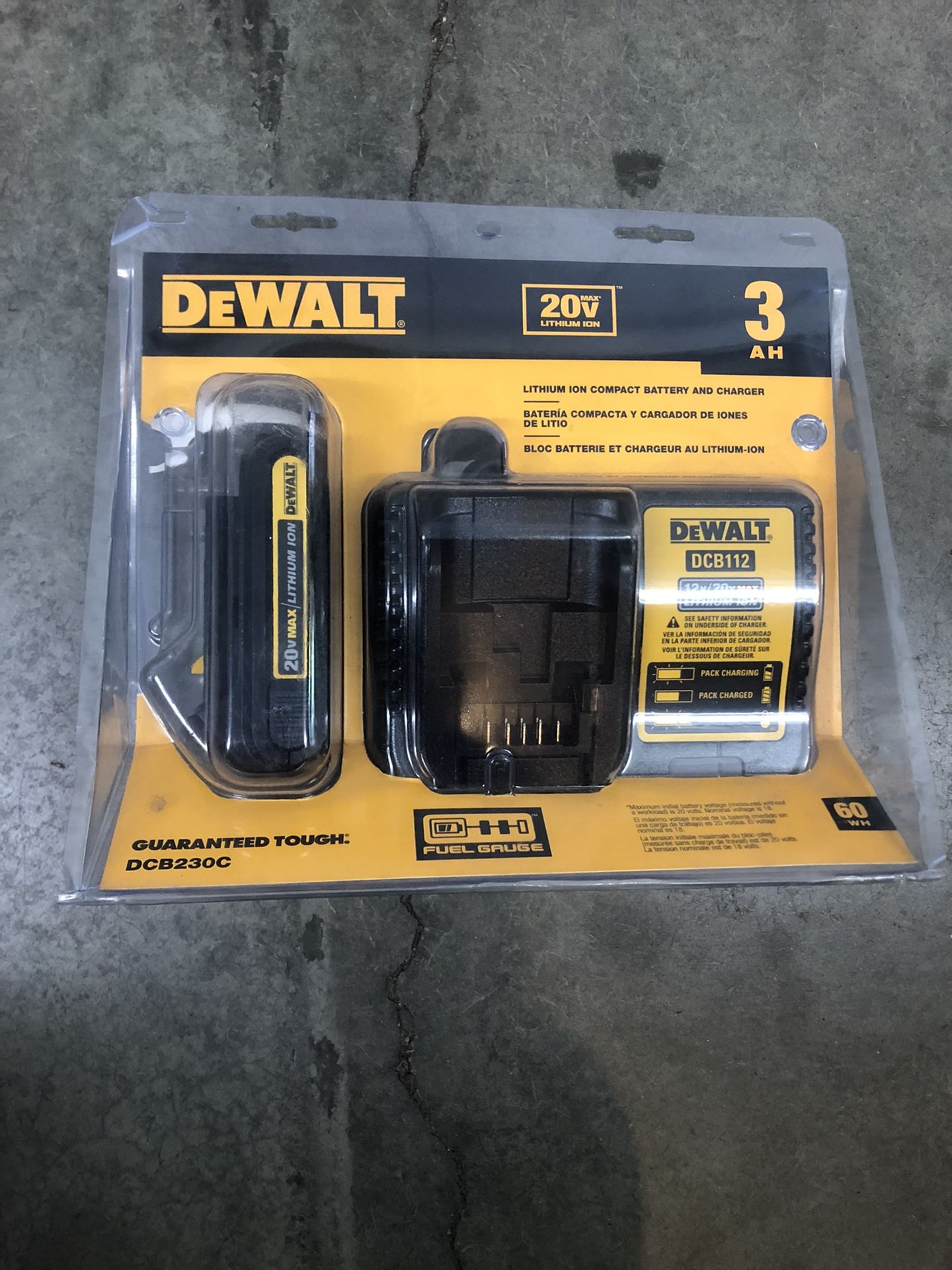 DEWALT 20 Volt MAX Compact Lithium Ion Battery Pack with 12