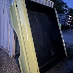 Ford F-100 Short Bed 