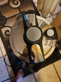 Viking pressure cooker