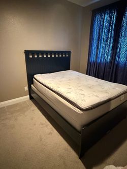 Full bed with Mattress
