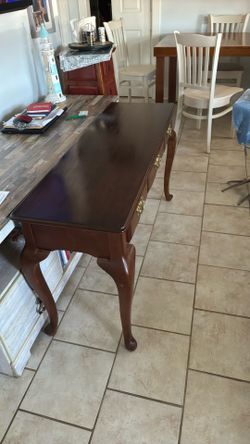Queen Anne style sofa table