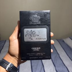 Creed Aventus 