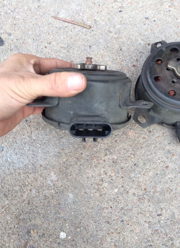 2002 MAZDA TRIBUTE LX V6 fan motor