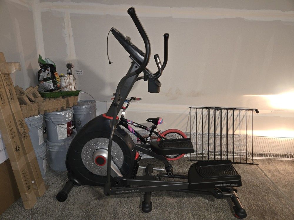 Precision Path Schwinn 430 Compact Elliptical Machine Schwinn