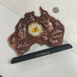 Collective Desk Clock Austria Souvenir 